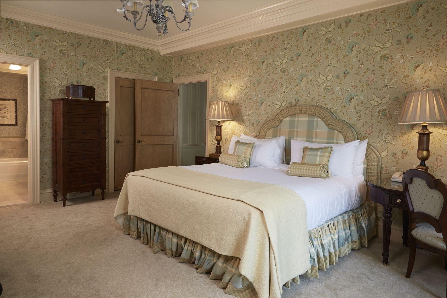 The Sherry Netherland New York Exterior photo