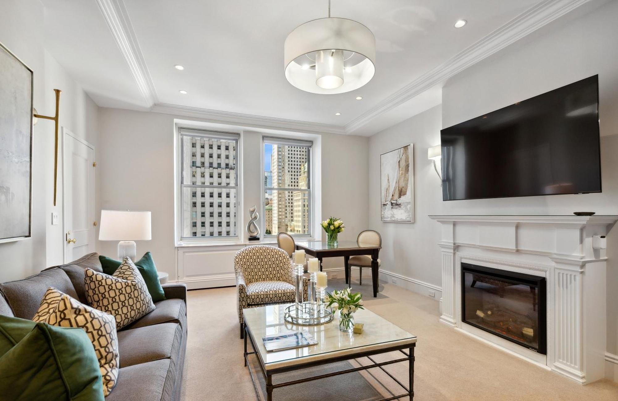 The Sherry Netherland New York Exterior photo