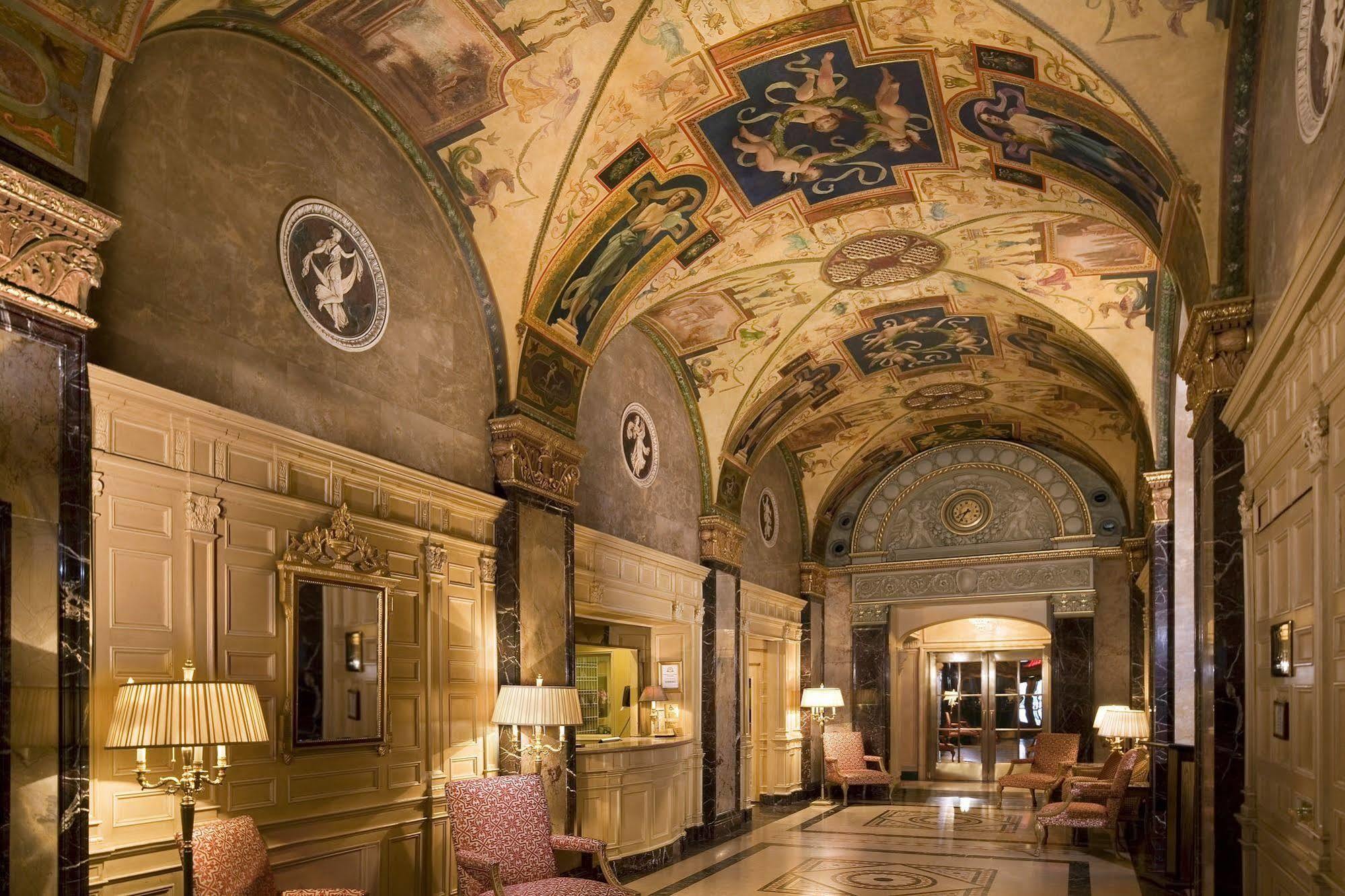 The Sherry Netherland New York Exterior photo